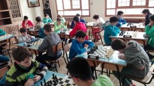BEJAR JUGANDO